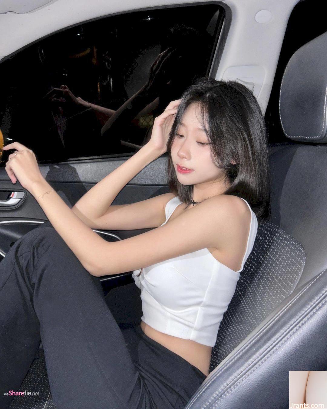 Hot girl mẫu xe hơi được khen ngợi về vóc dáng tuyệt vời, cô cho biết: “Phải có thời gian bóp ngực thì mới có được”. - Ảnh 3