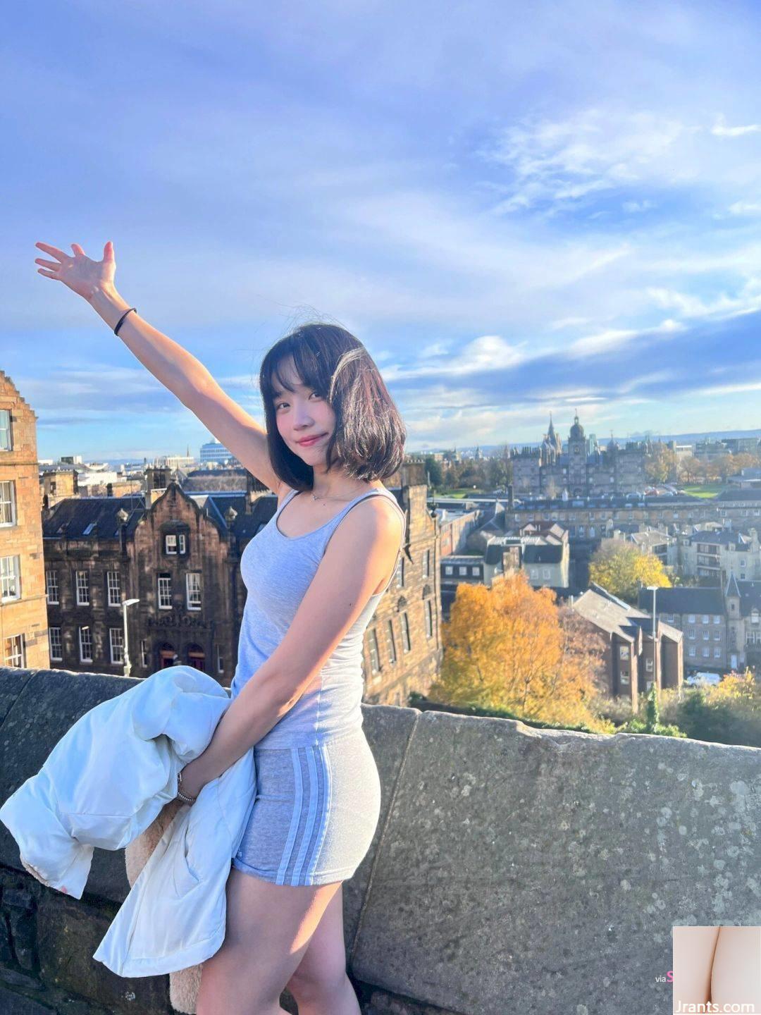 Gái xinh du học Anh ngày càng tự tin khi diện áo bó sát, quần nóng bỏng - Ảnh 16