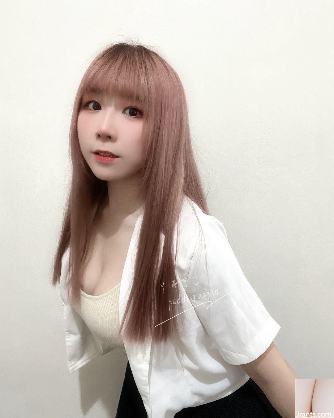 Bộ ngực chuẩn bị trình chiếu của hot girl live “Ya Pudingding” khiến khán giả phấn khích (10P) - Ảnh 8