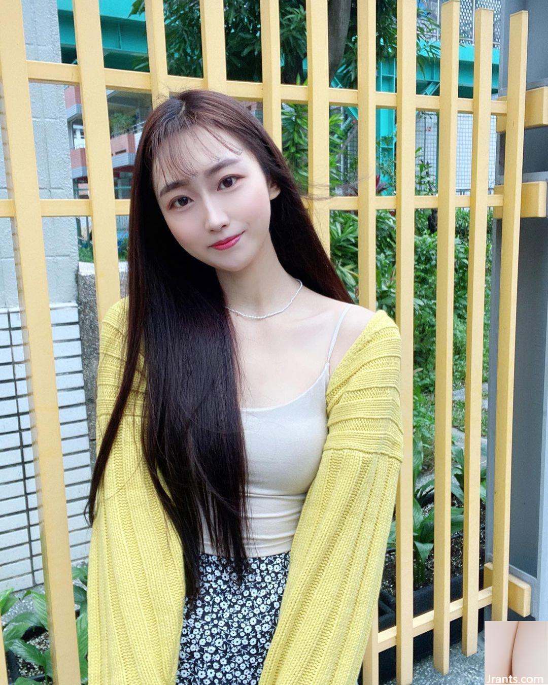 Khí chất và vẻ đẹp của “Yuan Yuan” kết hợp với nụ cười ngọt ngào được mọi người yêu mến (10P)