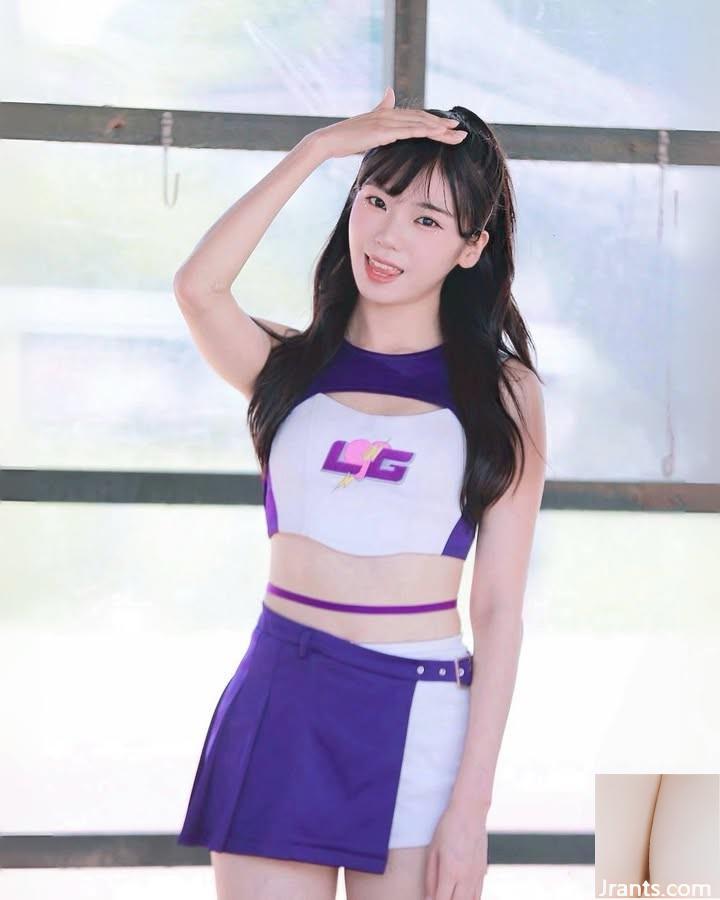 Nụ cười “AN RU” và nhân vật đẹp khiến cư dân mạng say rượu (10p) - Ảnh 9