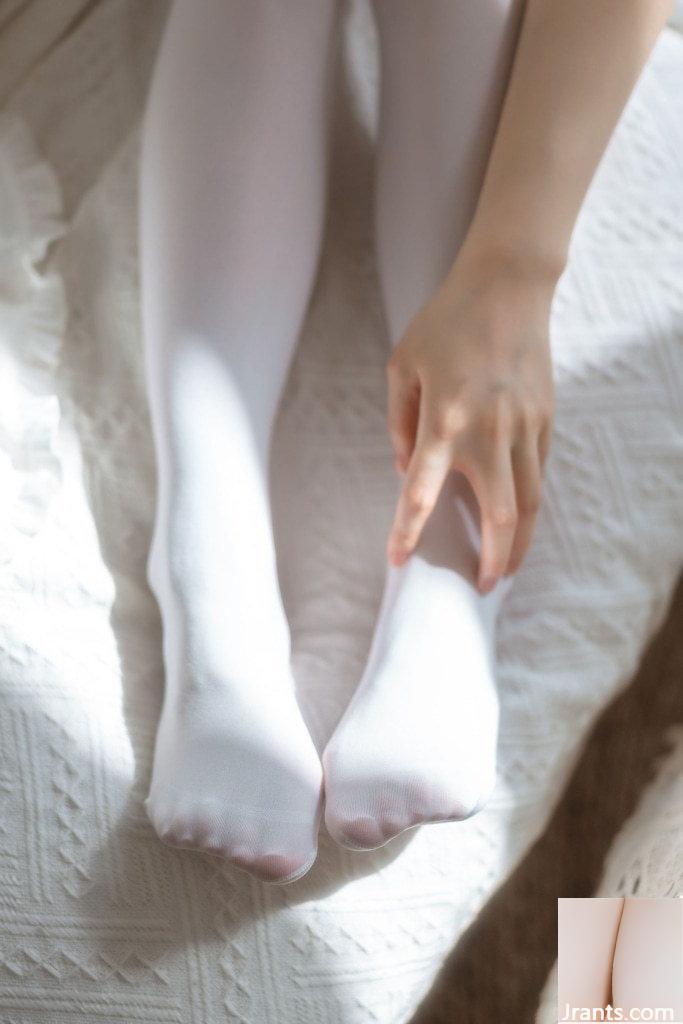 Nước sốt hoàng đế Liuwei “Xiaoyi LOX Cô gái xinh đẹp” (71P) - Ảnh 57