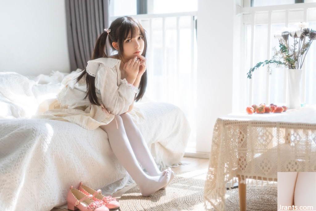 Nước sốt hoàng đế Liuwei “Xiaoyi LOX Cô gái xinh đẹp” (71P) - Ảnh 70