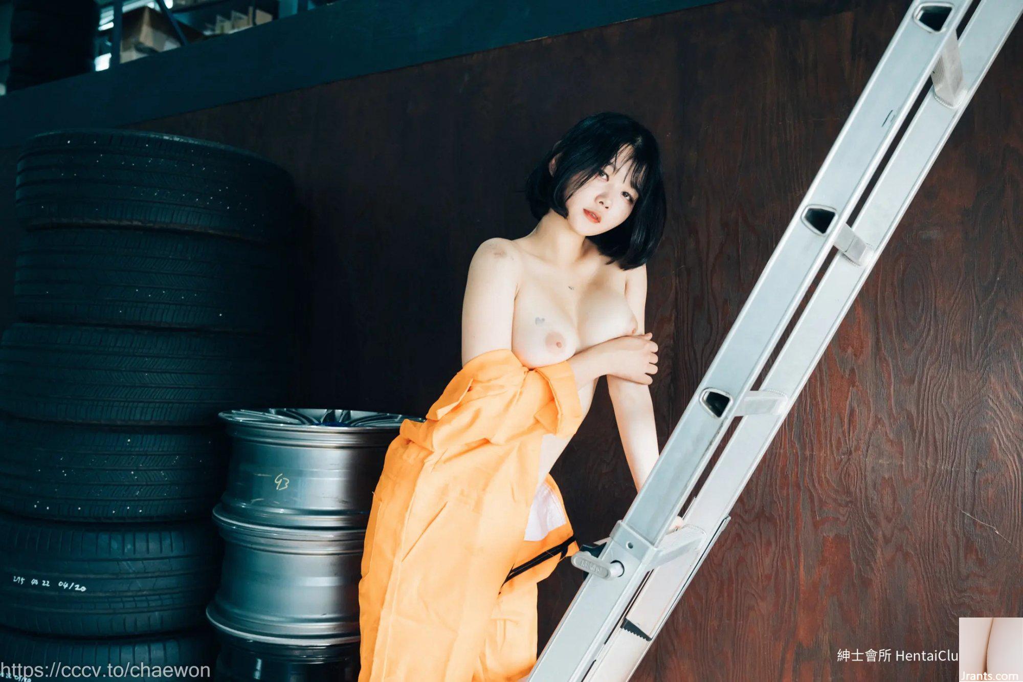 Cô gái trong gara Zia Loozy (129P) - Ảnh 114