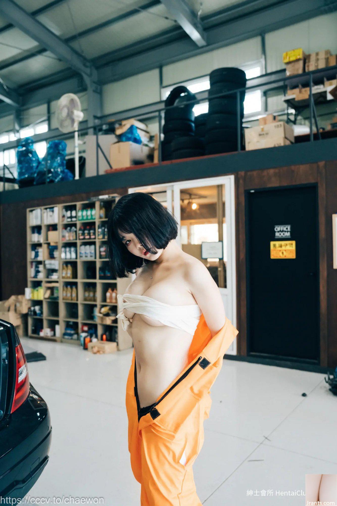 Cô gái trong gara Zia Loozy (129P) - Ảnh 12