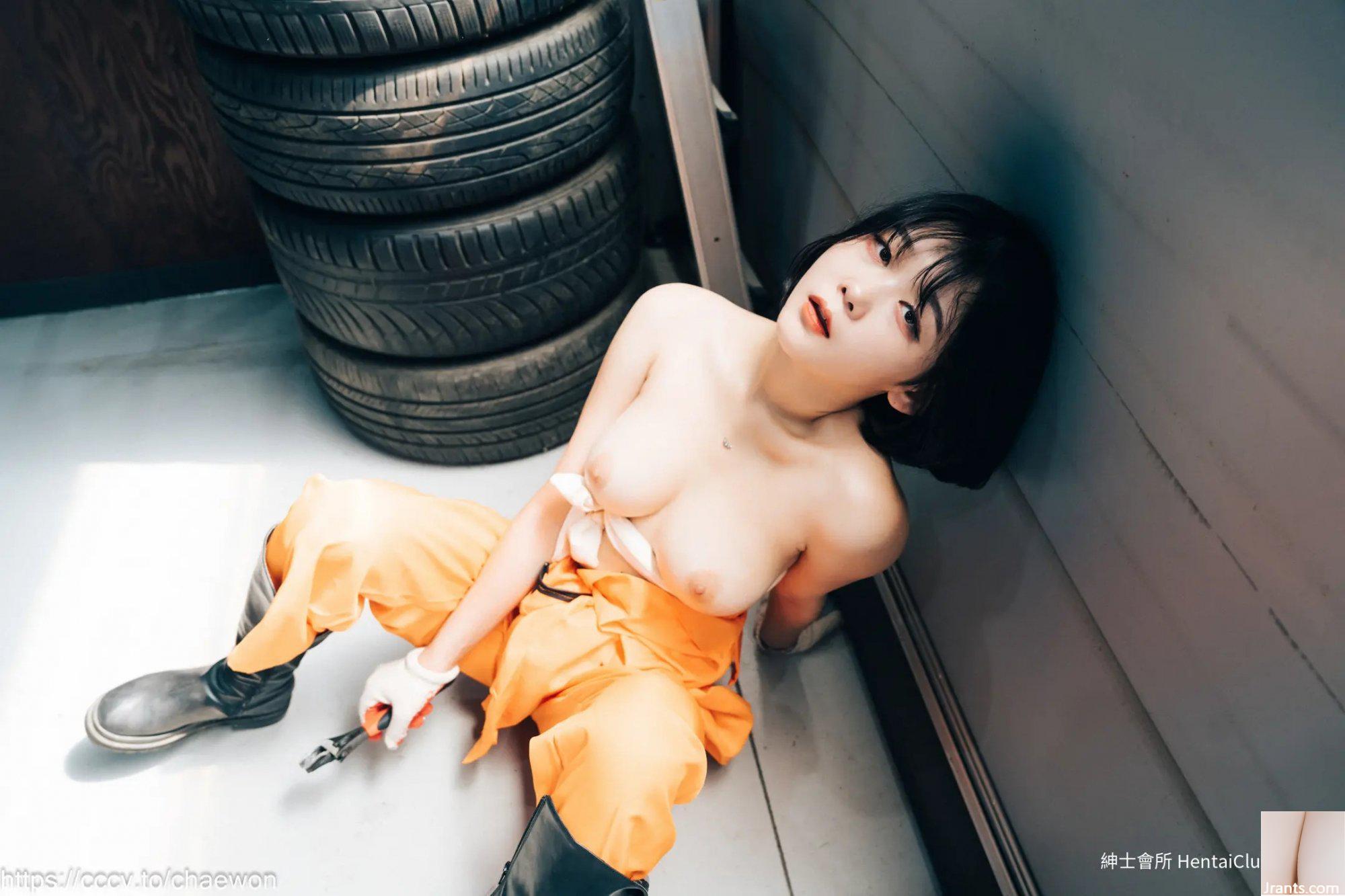 Cô gái trong gara Zia Loozy (129P) - Ảnh 23