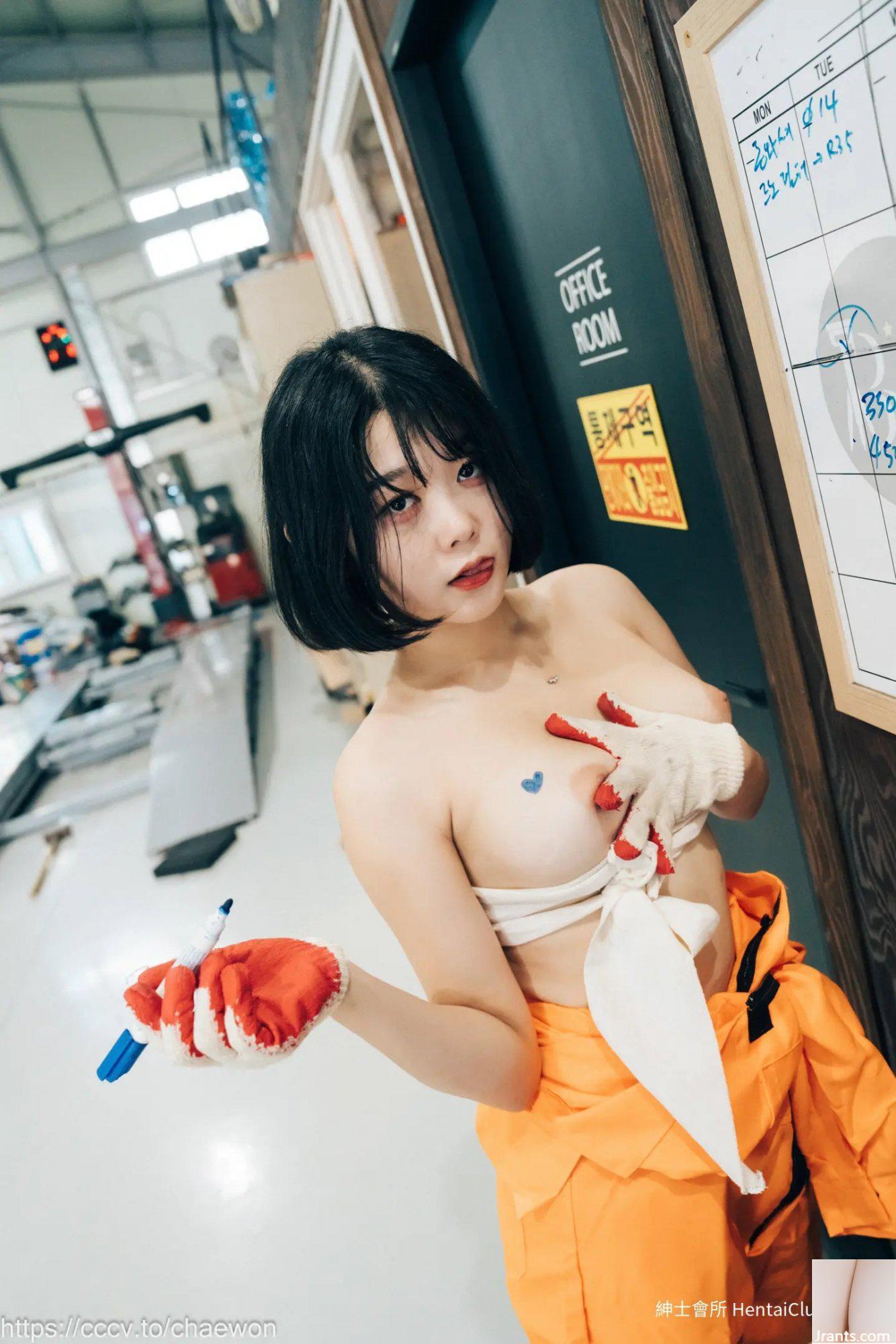 Cô gái trong gara Zia Loozy (129P) - Ảnh 32