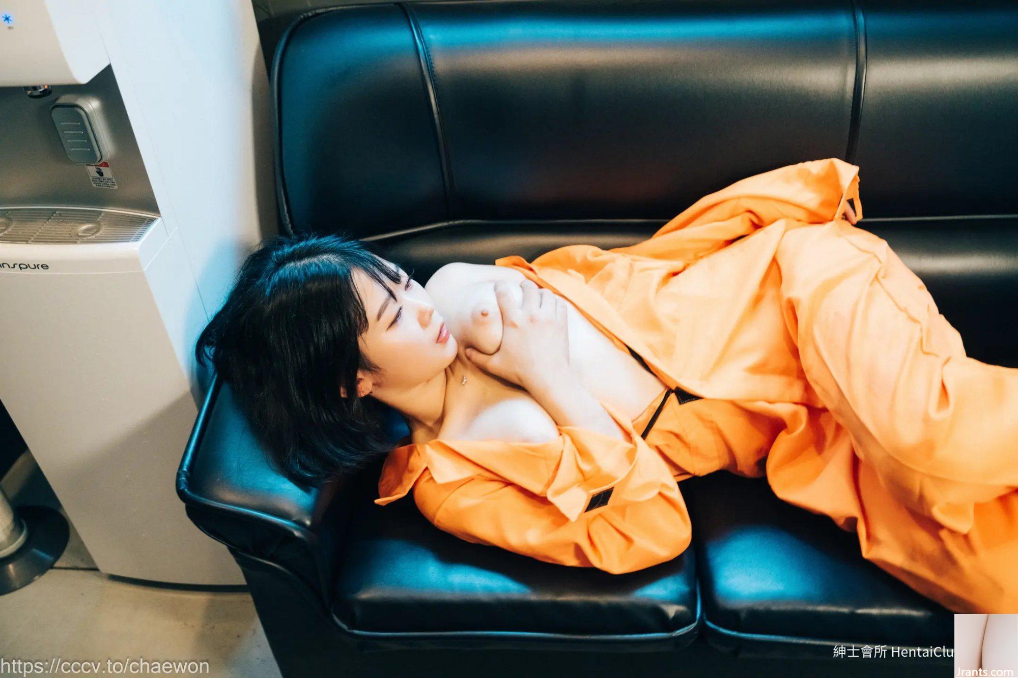 Cô gái trong gara Zia Loozy (129P) - Ảnh 90