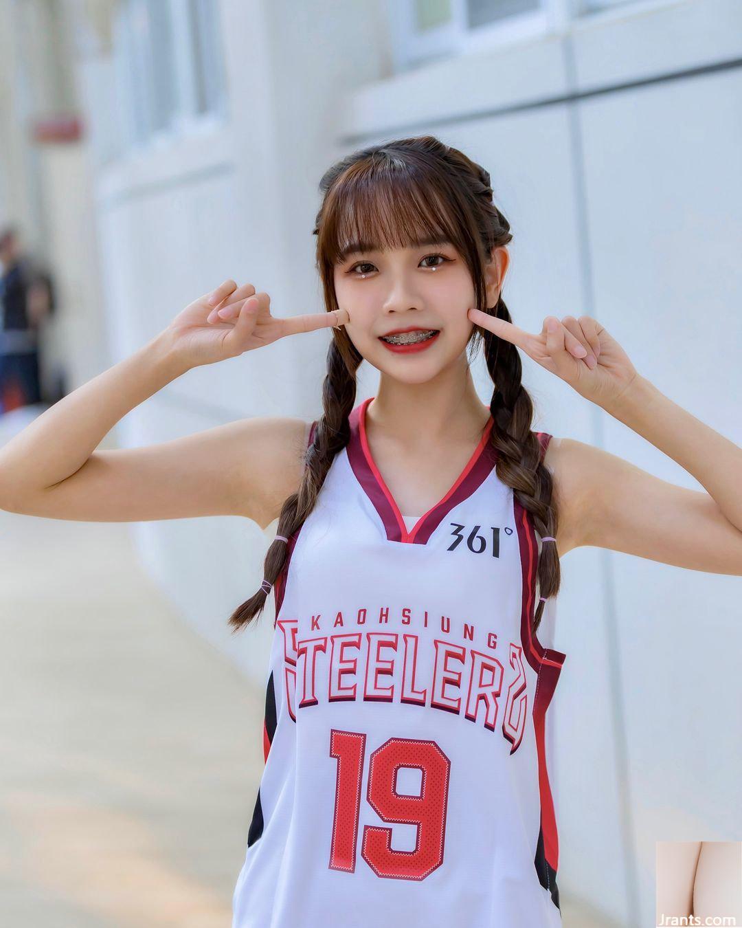 Nụ cười thiên thần của cô gái dễ thương “Laura” mang đến cho mọi người tràn đầy năng lượng (10P) - Ảnh 10