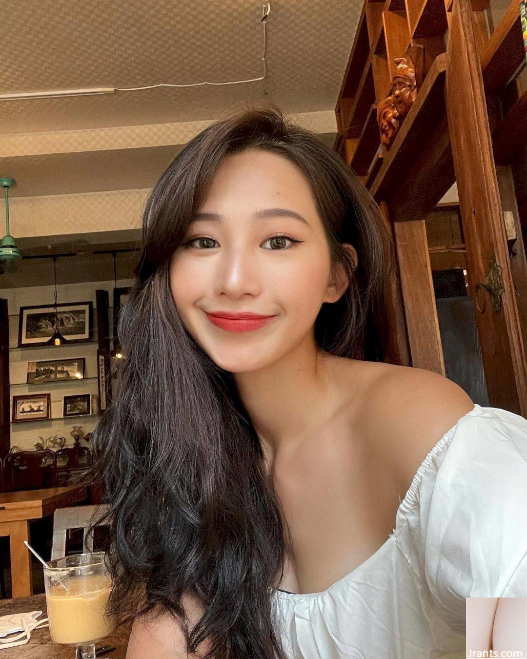 Gái xinh chơi piano với thắt lưng treo thấp, cư dân mạng: Thôi xong rồi - Ảnh 8