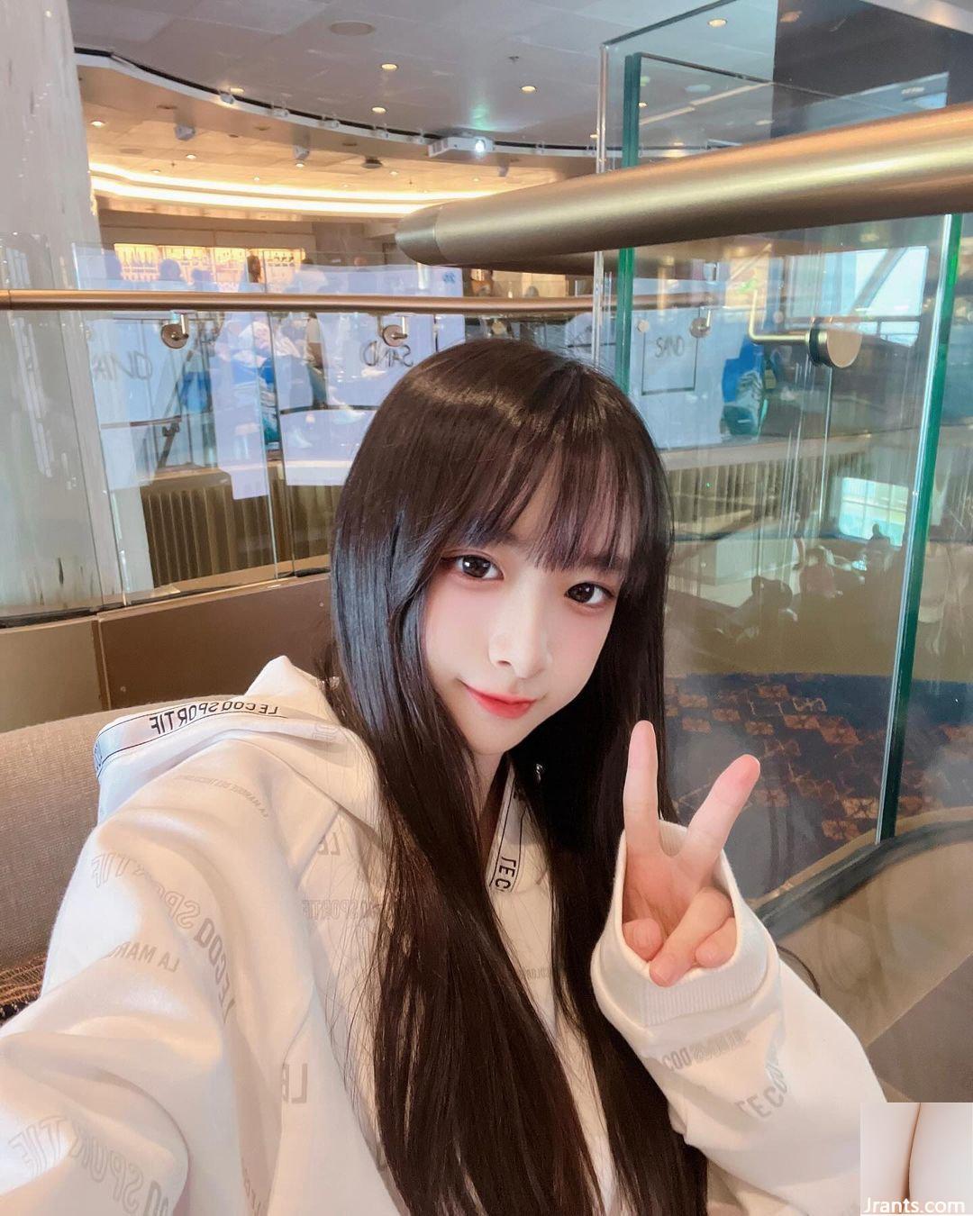 Góc nhìn quyến rũ về bộ ngực đẹp của “Nina ngực nhỏ” khiến bạn sôi máu (10P) - Ảnh 7