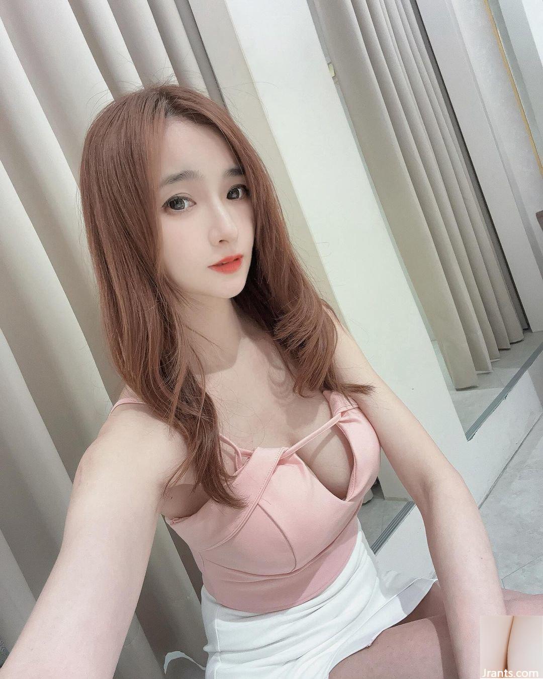 Hot girl “Xinyue Artemis” sở hữu làn da trắng như tuyết, khoe vẻ quyến rũ và gợi cảm (10P) - Ảnh 8