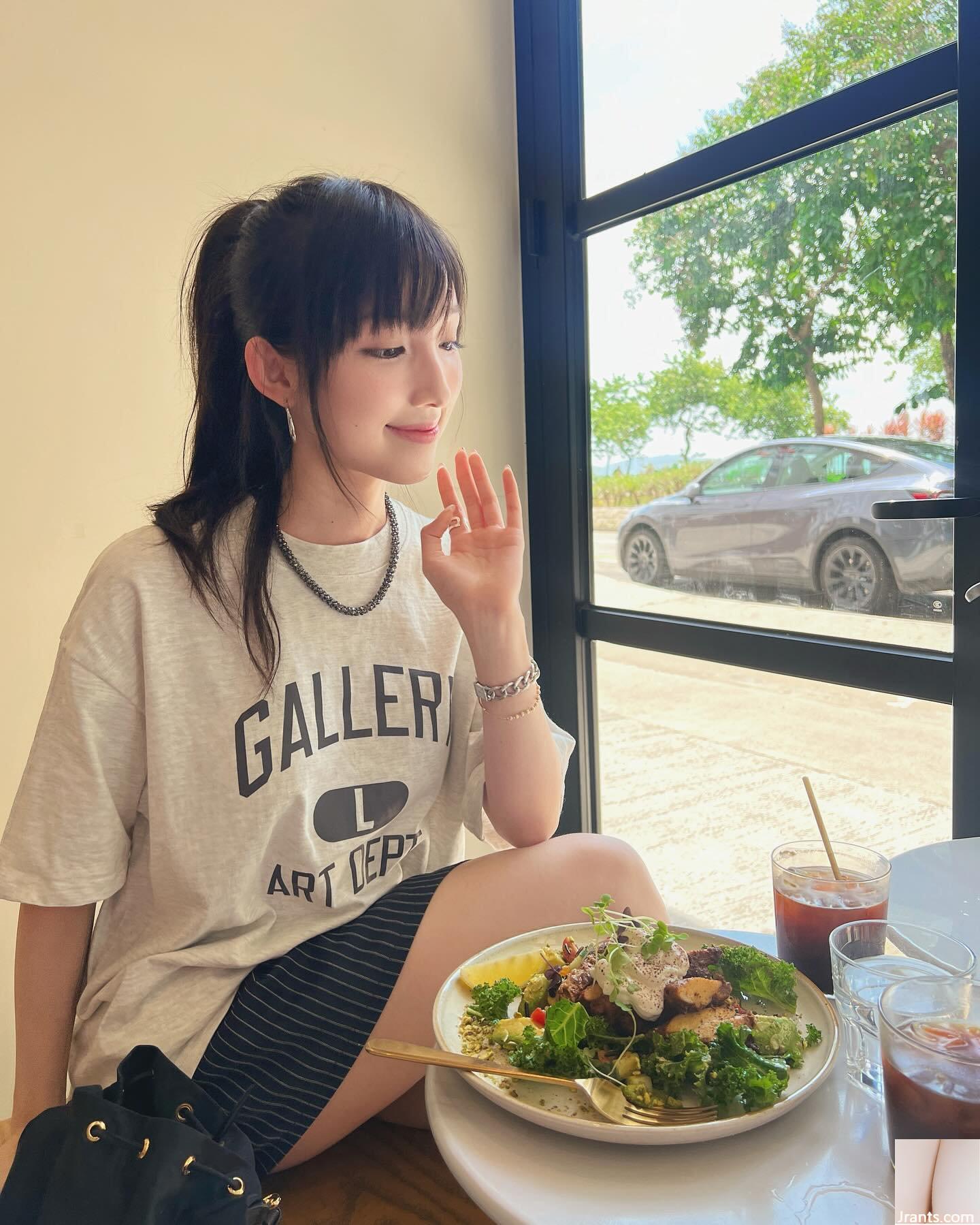 Hình ảnh J nổi tiếng của cô gái Hồng Kông hedy_hoiyi: sự kết hợp hoàn hảo giữa thanh lịch và quyến rũ! - Ảnh 47