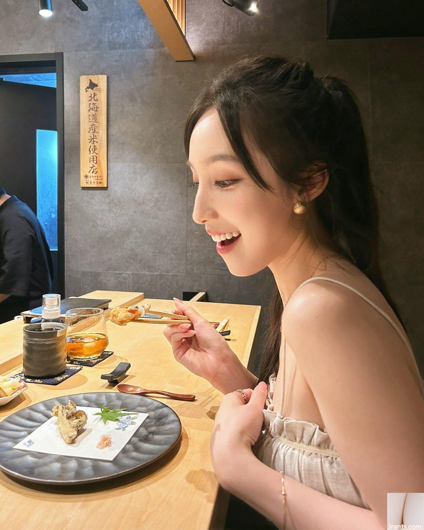 Hình ảnh J nổi tiếng của cô gái Hồng Kông hedy_hoiyi: sự kết hợp hoàn hảo giữa thanh lịch và quyến rũ! - Ảnh 71