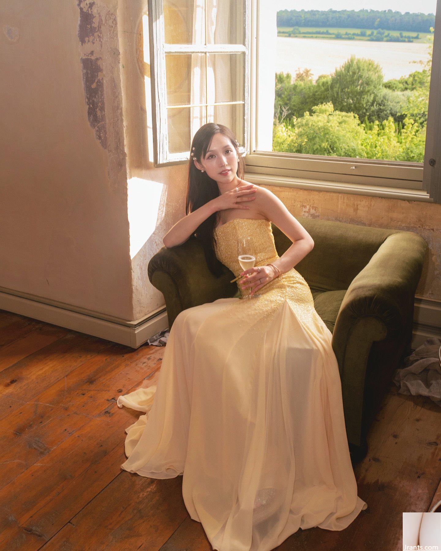 Hình ảnh J nổi tiếng của cô gái Hồng Kông hedy_hoiyi: sự kết hợp hoàn hảo giữa thanh lịch và quyến rũ! - Ảnh 82