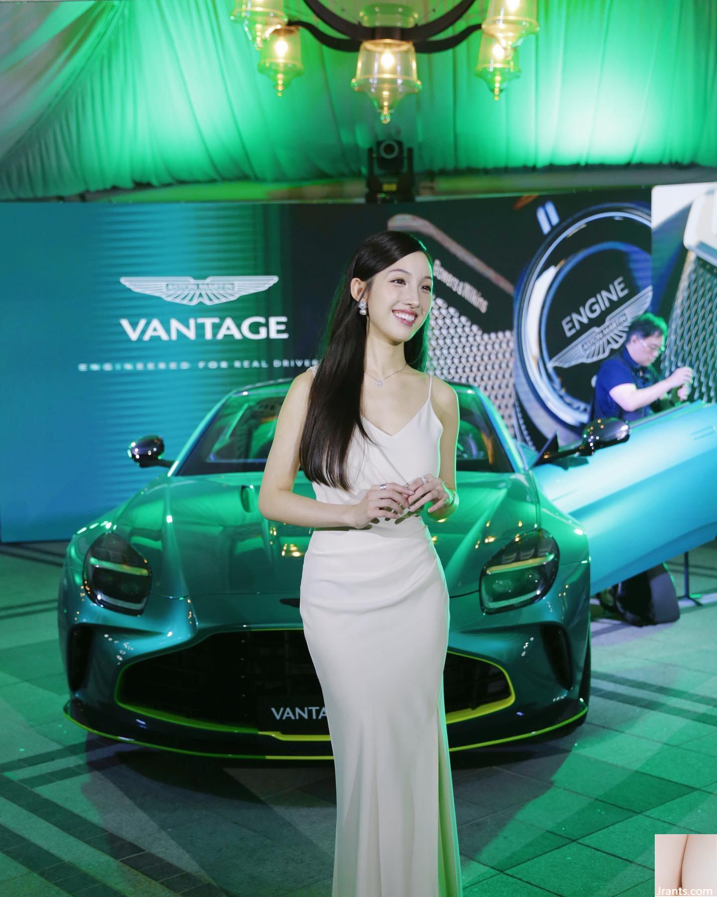 Hình ảnh J nổi tiếng của cô gái Hồng Kông hedy_hoiyi: sự kết hợp hoàn hảo giữa thanh lịch và quyến rũ! - Ảnh 8