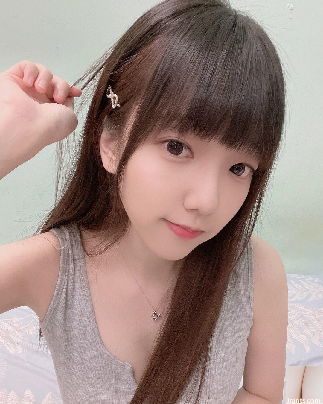 Cô gái xinh đẹp “Bi Yi” có mùi thơm ngọt ngào và tình cảm, trái tim tràn ngập cảm xúc (10P) - Ảnh 2