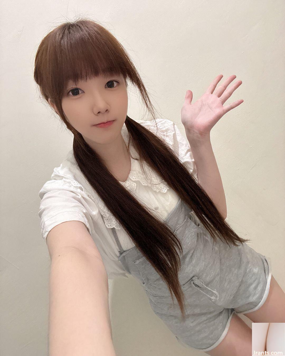 Cô gái xinh đẹp “Bi Yi” có mùi thơm ngọt ngào và tình cảm, trái tim tràn ngập cảm xúc (10P) - Ảnh 9