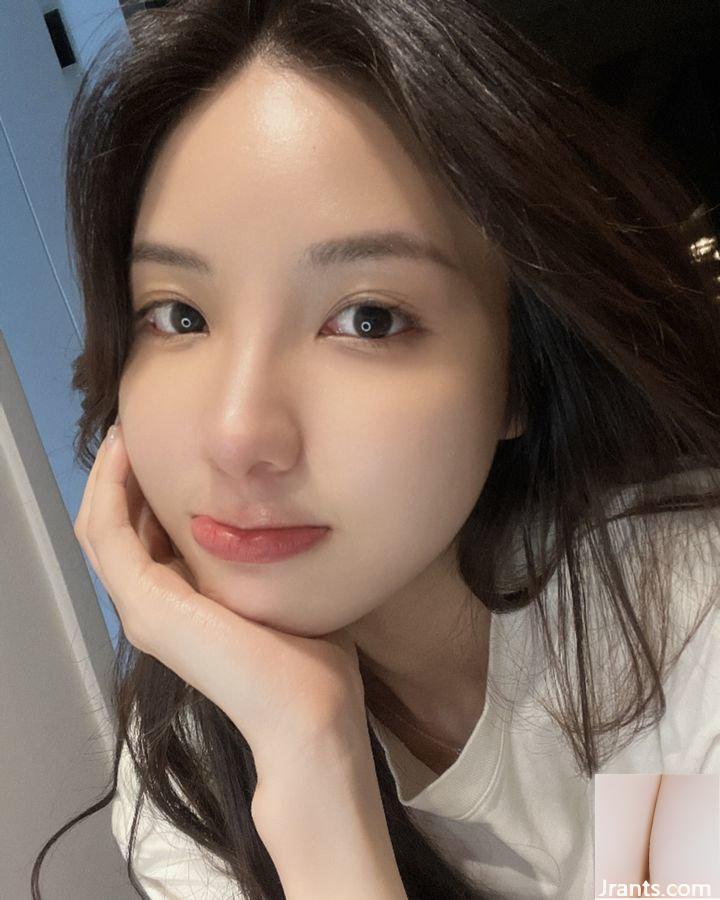 “Hoa Xuân Xuân” vô cùng xinh đẹp và quyến rũ, toát lên sức hút mạnh mẽ (10P) - Ảnh 2