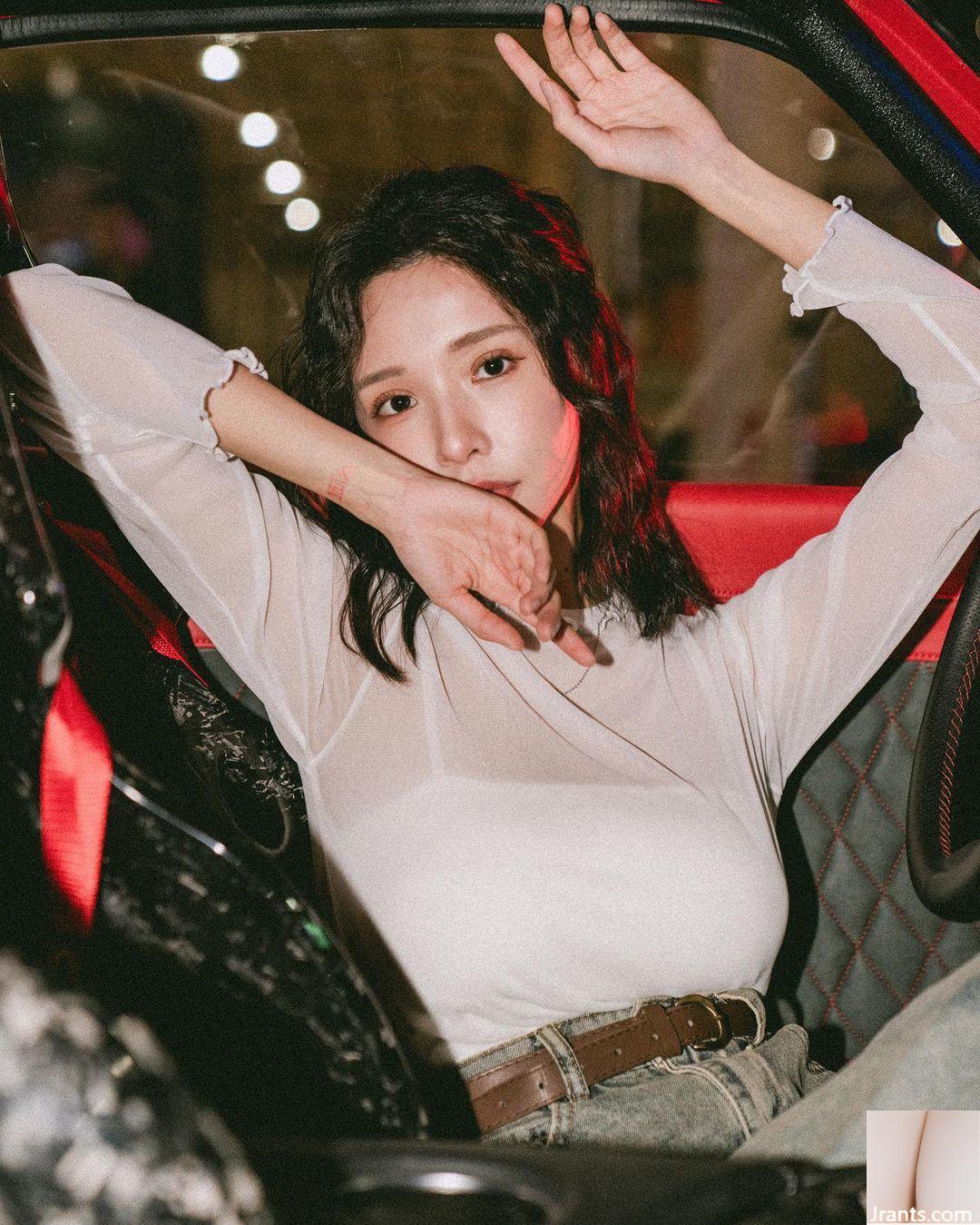 Người nổi tiếng trên mạng “Xiao Zhixuan Iris” có thân hình thấp thoáng và xinh đẹp thu hút trí tưởng tượng của mọi người (10P) - Ảnh 3