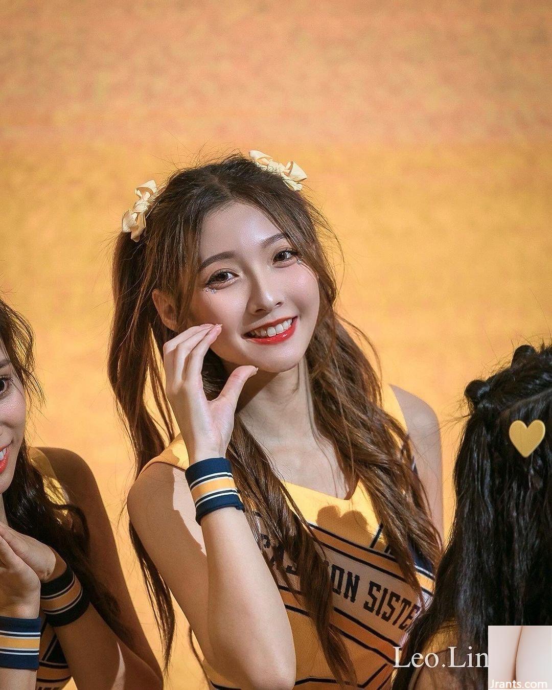 “Wen Wen” có thân hình siêu cong và trang phục hơi gợi cảm (10P) - Ảnh 7