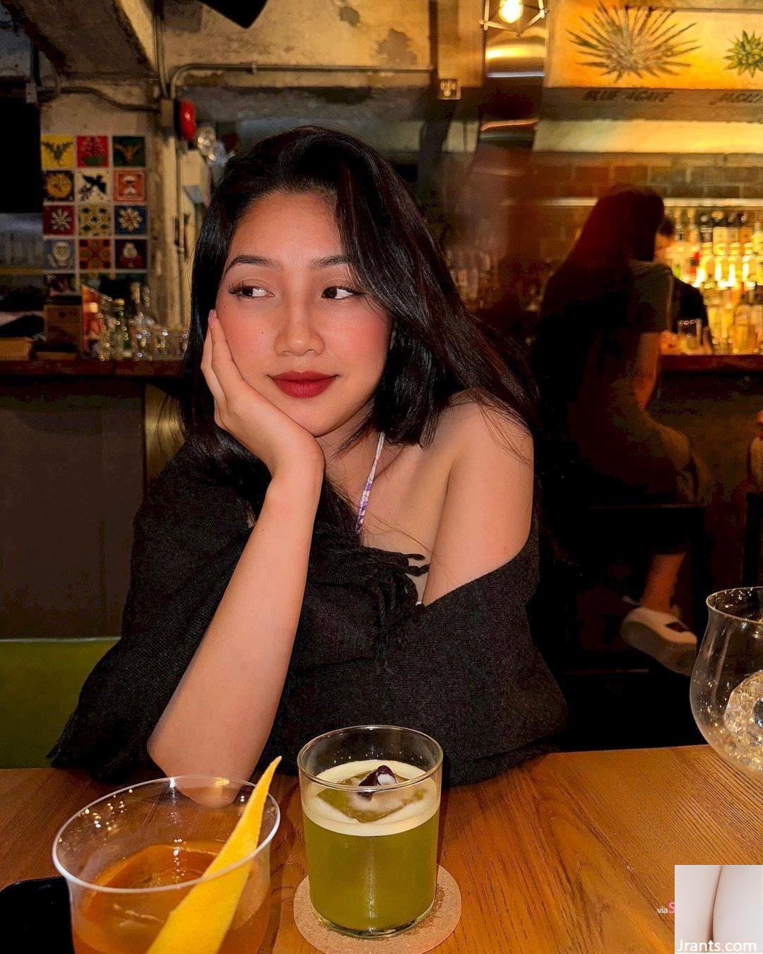 Nữ tiếp viên nóng bỏng người Việt - Ảnh 7