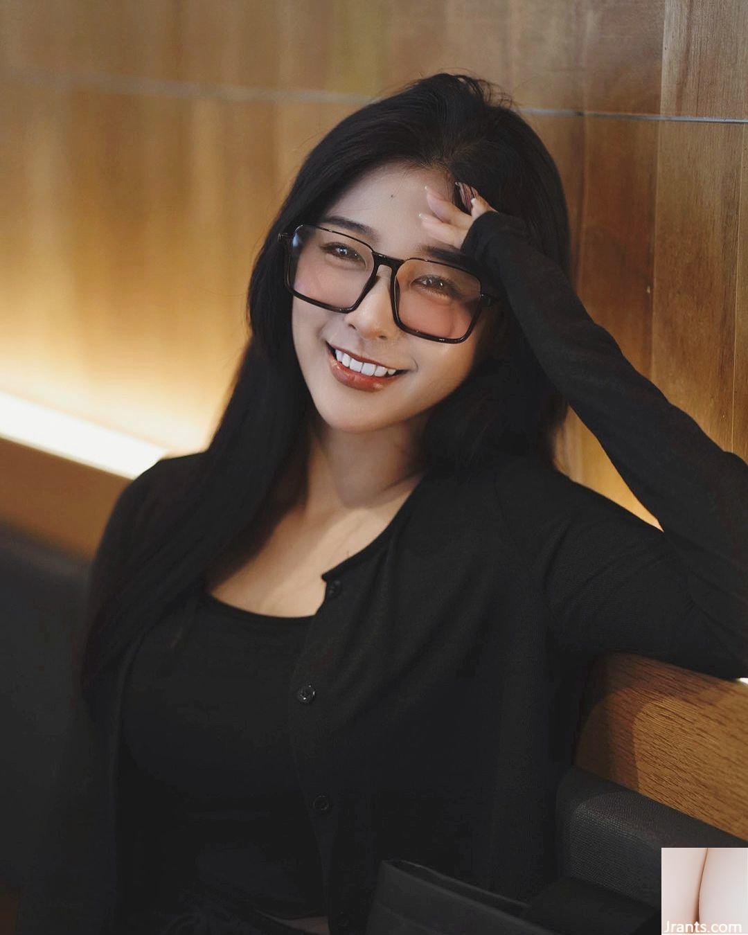 Bộ ngực tuyết của cô gái lai Đài Loan-Thái Lan “Zeng Xiangling” sắp lộ ra khiến cư dân mạng xôn xao (10P) - Ảnh 6