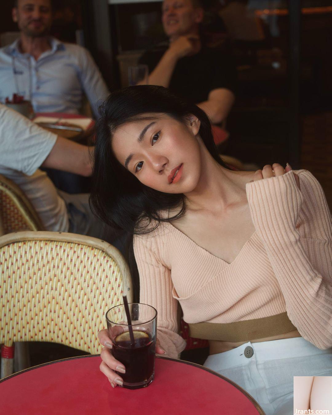 Nụ cười ngọt ngào của nữ thần khí chất “Jia Ning +0” khiến dân tình tan chảy ngay lập tức (10P - Ảnh 4