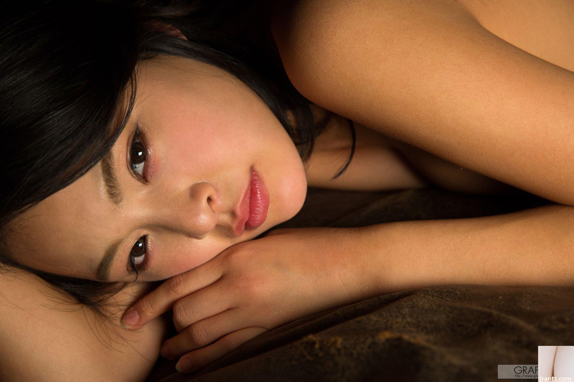 (Graphis) Phiên bản giới hạn (2016-04-22) (22P) - Ảnh 15