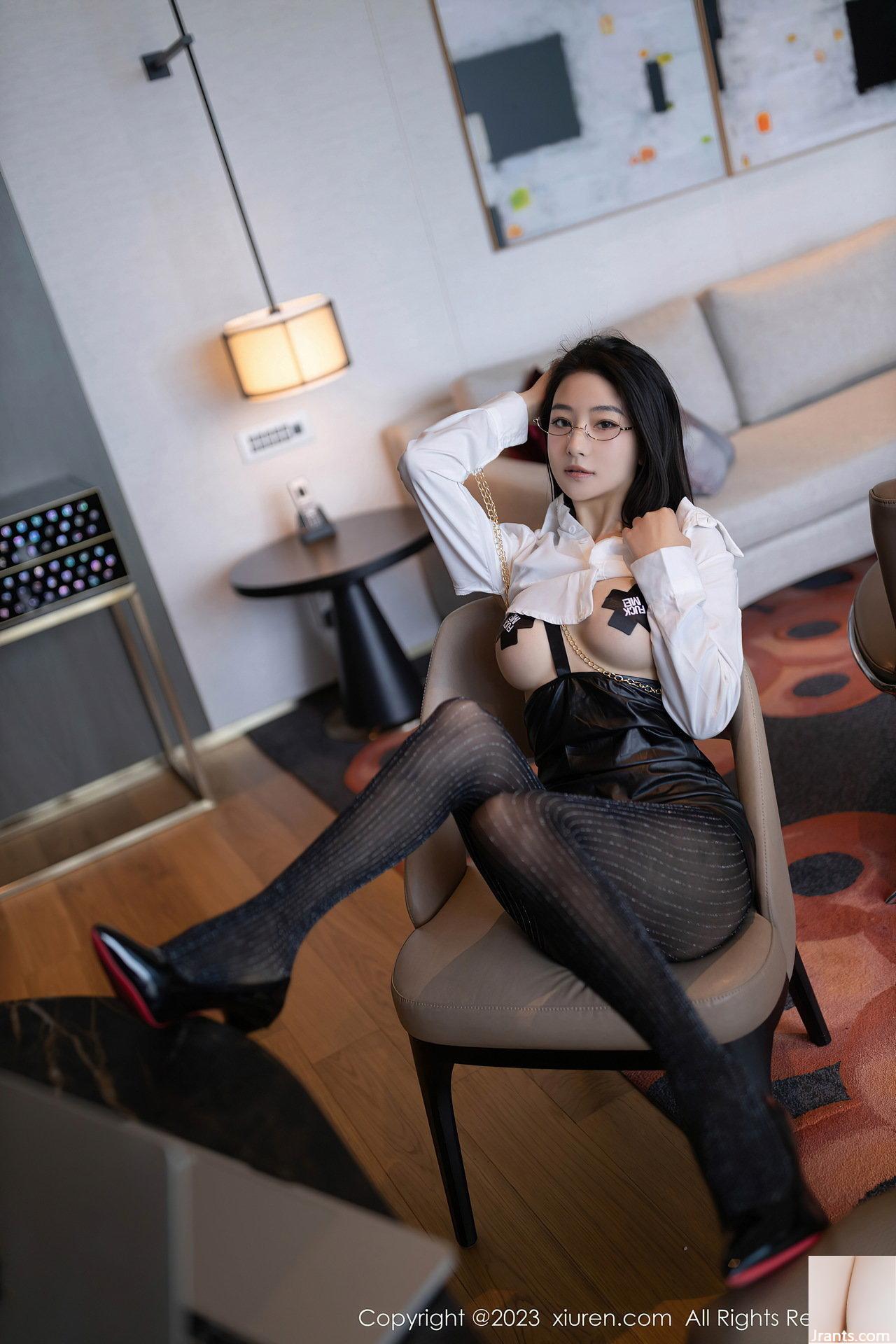 Xiong Xiaonuo, nữ thư ký trong văn phòng, khoe ngực quyến rũ và để lộ cặp mông trái đào. Cô có đôi chân dài và tất đen (39P) - Ảnh 10