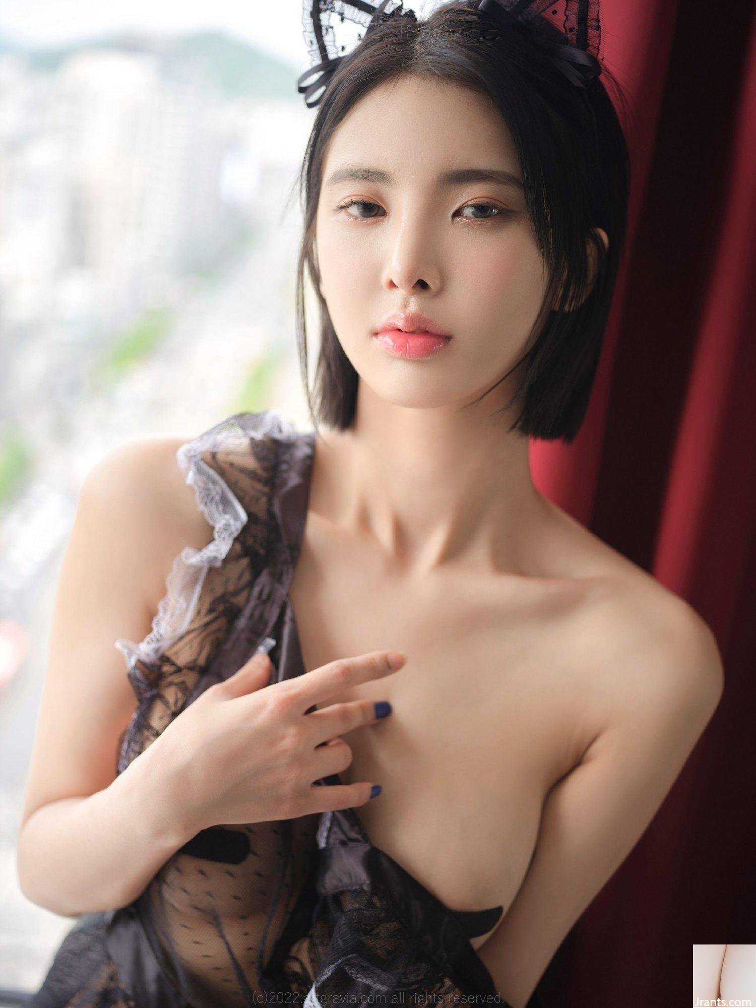 AG.409 Hyoyeon (107P) - Ảnh 17