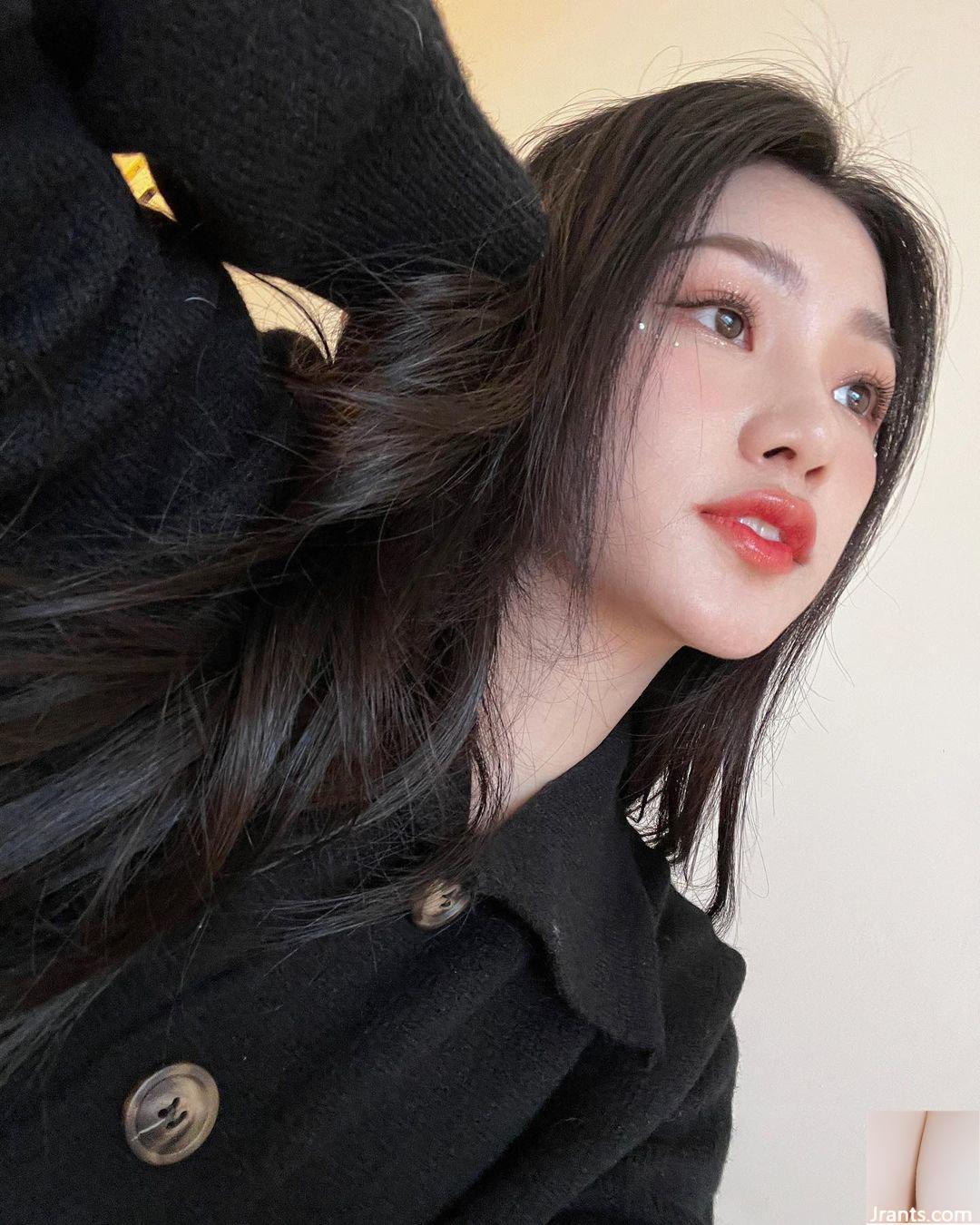 Hot girl “Li Yun” sở hữu làn da hồng hào, để lộ gương mặt dễ thương và vóc dáng dữ tợn (10P) - Ảnh 8