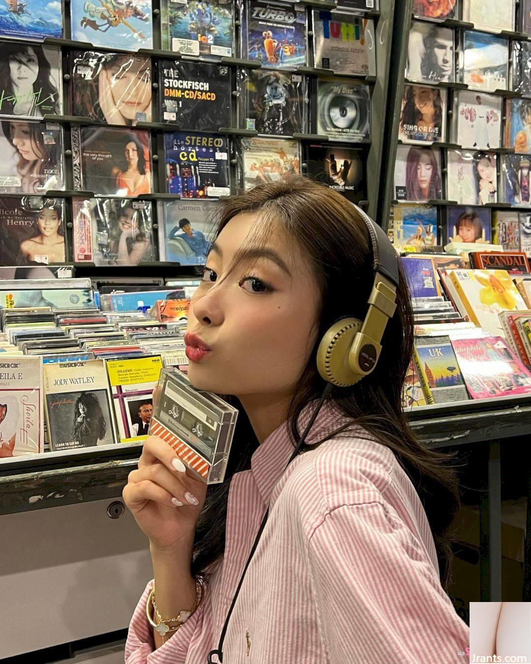 Cô gái xinh đẹp Nicole chụp ảnh nghiêng khi leo núi, dáng người rất quyến rũ - Ảnh 4