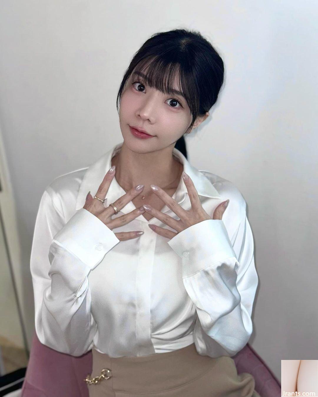 MC cổ vũ chính trực nhất “Lin Airong” trong bộ ảnh xinh đẹp với vẻ mặt mờ mịt đến mức oi bức (10P) - Ảnh 2