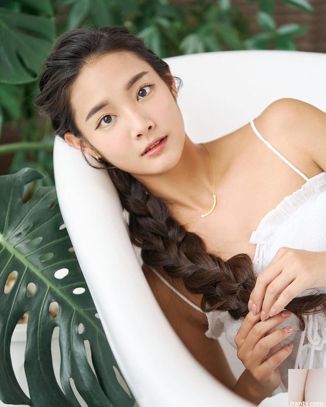 Nữ thần khí chất “Pinzi” sở hữu vẻ đẹp thấp thoáng ở nụ cười và dáng người (10P - Ảnh 5