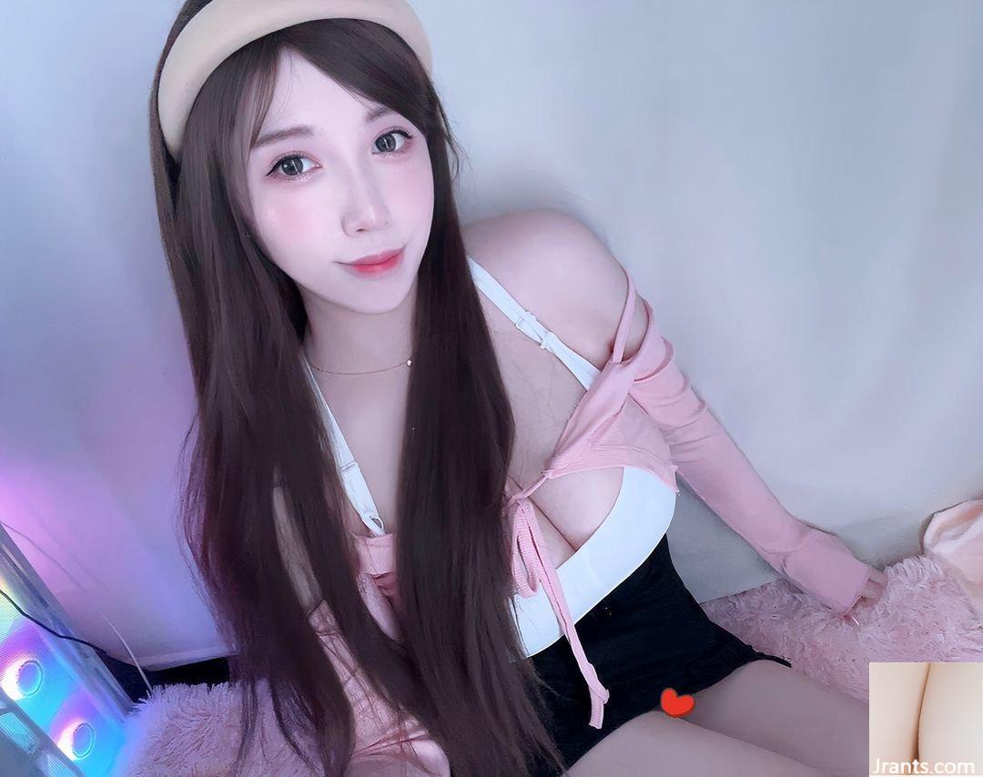 Người dẫn chương trình trò chơi trực tiếp “Hanhan” có bộ ngực trắng nõn, mềm mại và thân hình nuột nà, thơm ngon (10P) - Ảnh 10