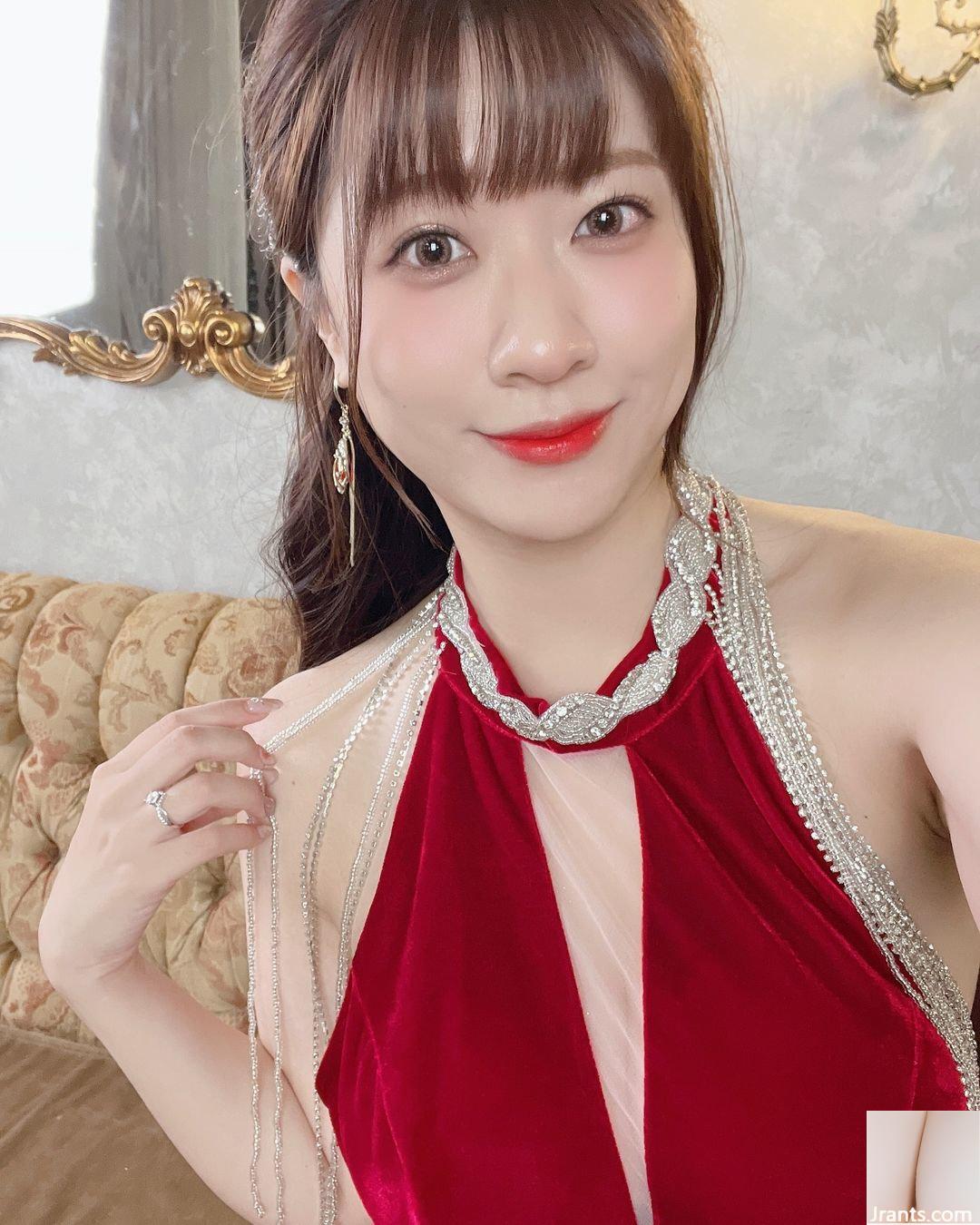 “Qiuqiu MiKa” có bộ ngực tròn đẹp nhưng nặng đến mức sắp lòi ra ngoài (10P) - Ảnh 5