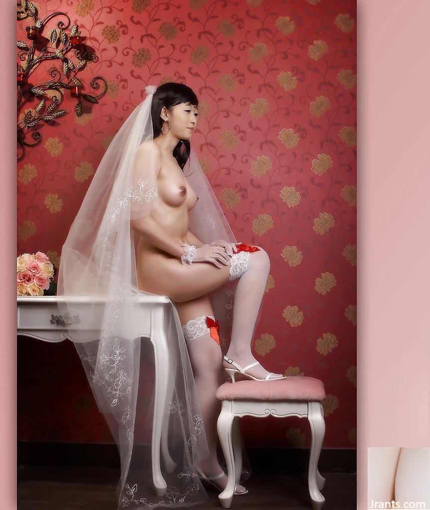 Người mẫu trí tuệ Hàn Quốc mặc váy cưới khỏa thân chụp ảnh body (34P) - Ảnh 13