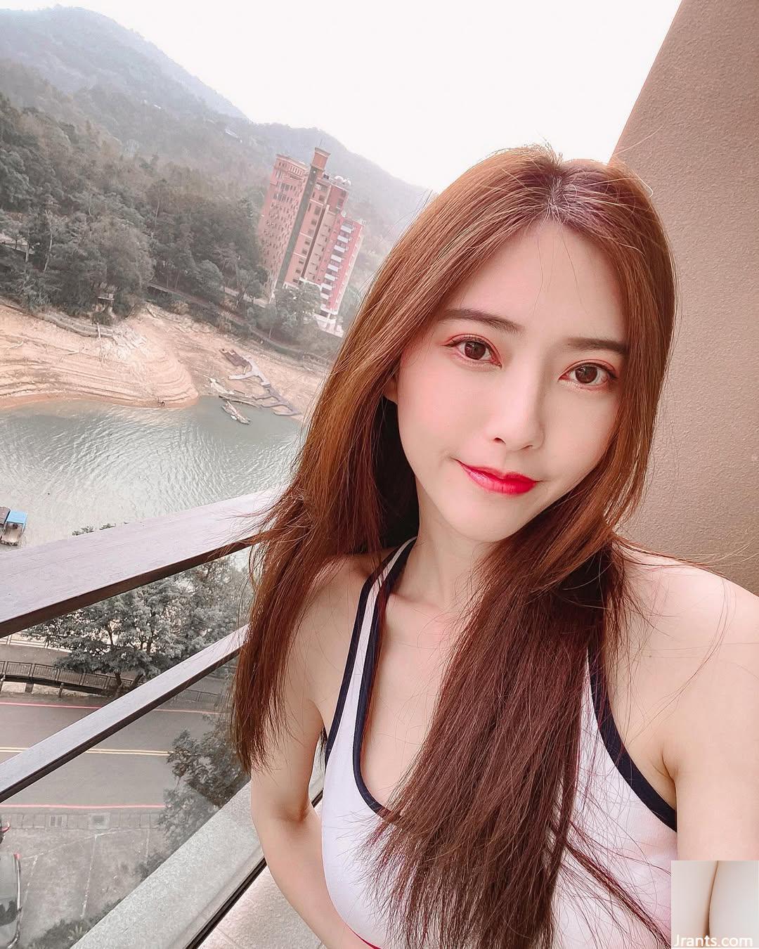 “Zhang Xiaoyi” có khí chất ngọt ngào và giống như một nàng công chúa nhỏ. Thân hình xinh đẹp của cô ấy thật tuyệt vời (10P) - Ảnh 9