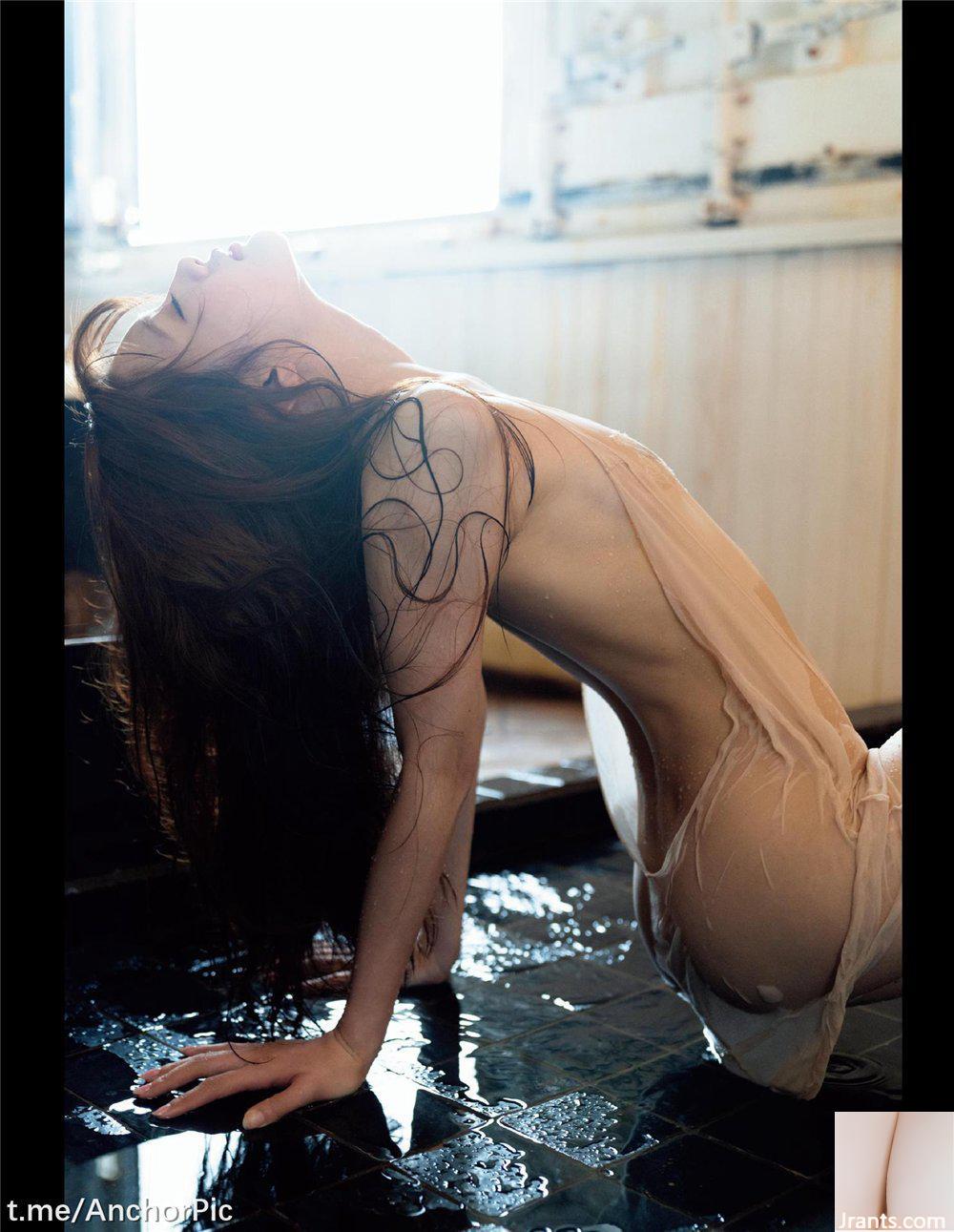 Minami Aizawa (Ảnh) “Album ảnh đầu tiên” (110P) - Ảnh 47