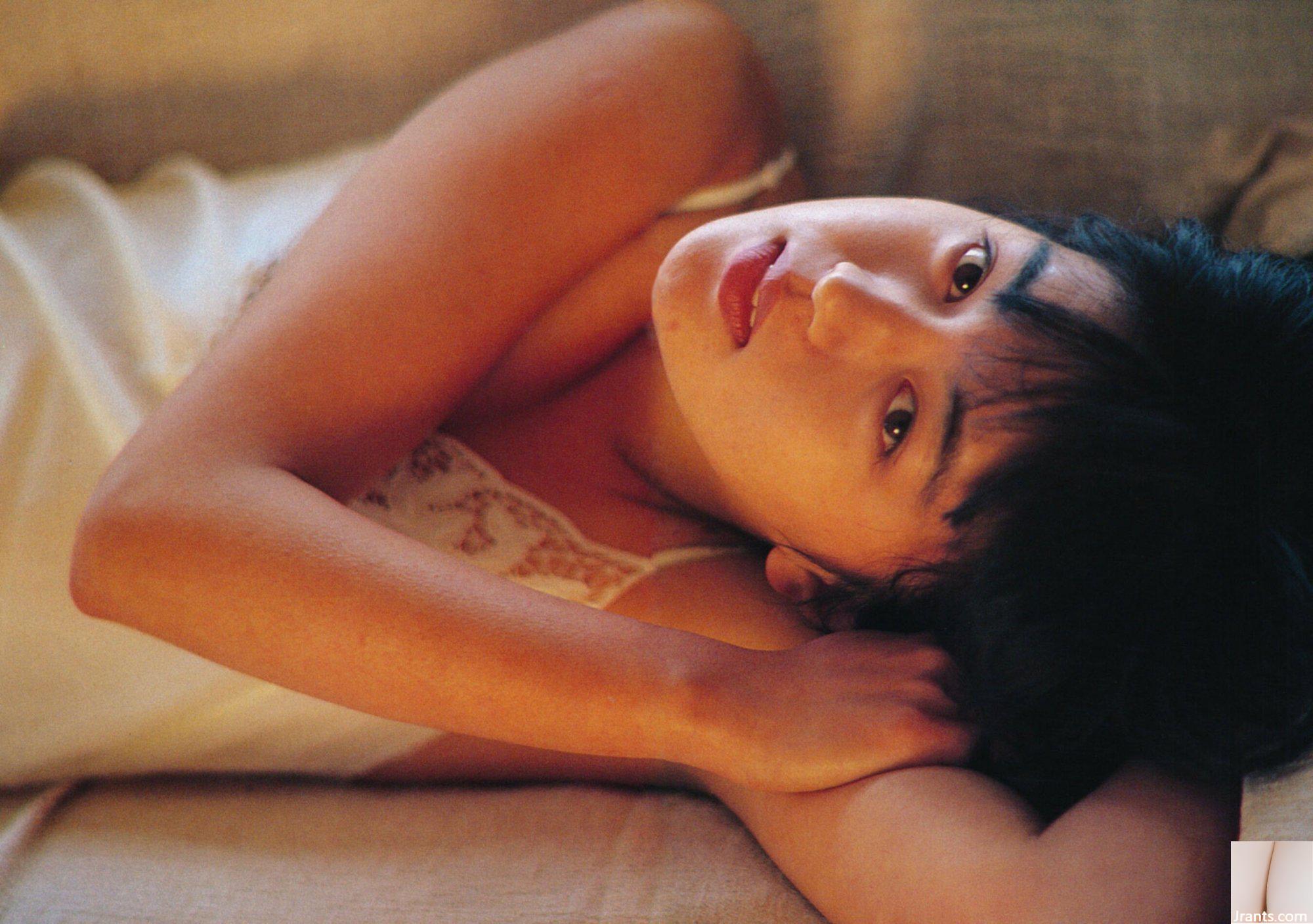 Tsuko Yamamoto & Isako Washio (Ảnh) 《Mùa hè của Isako, Mùa đông của Tsuko》(1986-05-20) (89P) - Ảnh 35