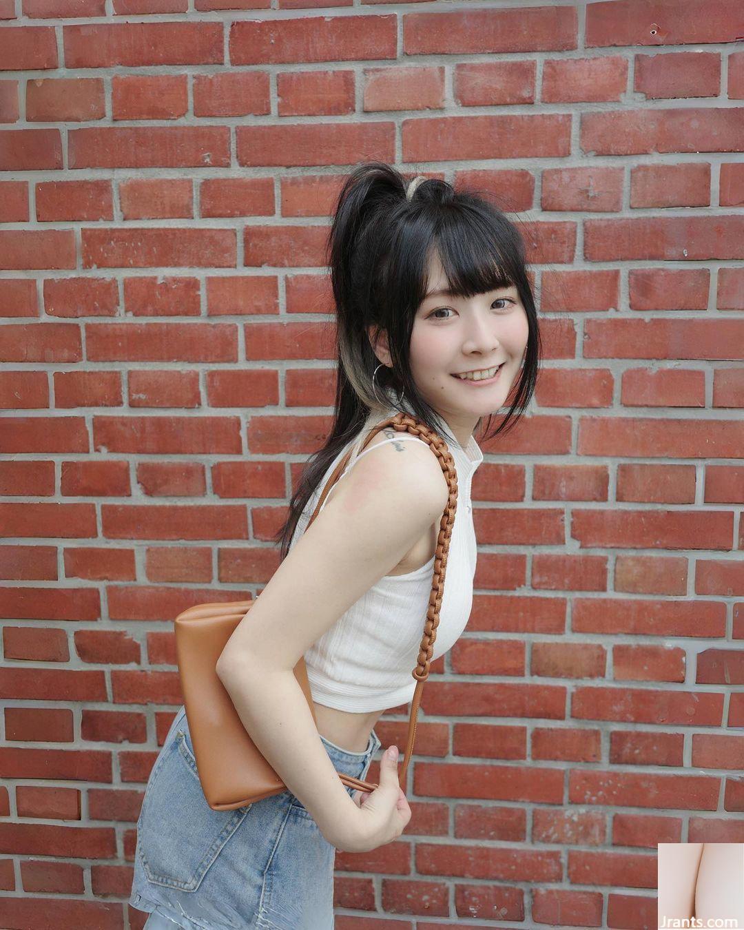 Cô gái xinh đẹp “Lu Zixuan Lois” có khuôn mặt ngọt ngào và cảm giác yêu đời (10P) - Ảnh 10