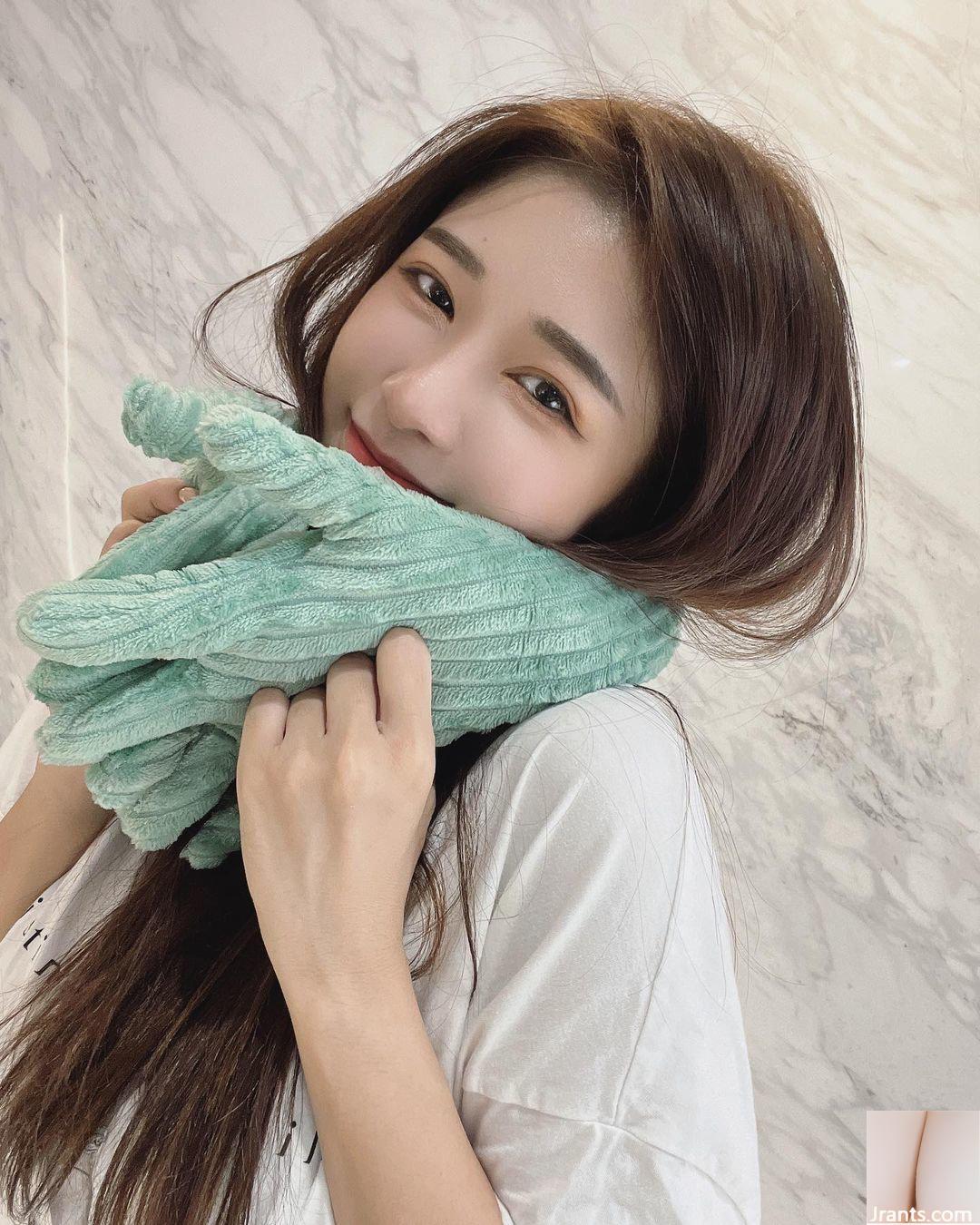 Cô gái xinh đẹp “Du Shanshan” có đường cong duyên dáng và đôi mắt điện quyến rũ khiến người ta ngứa ngáy (10P) - Ảnh 9