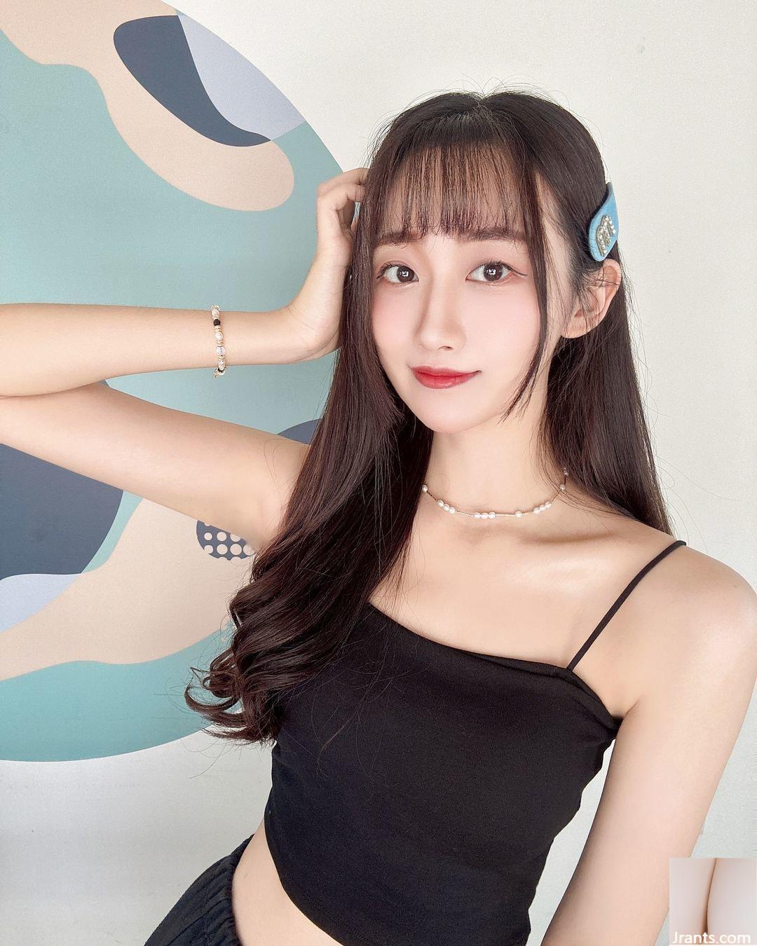 Cô gái xinh đẹp “Yuan Yuan” có vẻ ngoài ngọt ngào và đáng yêu. - Ảnh 2