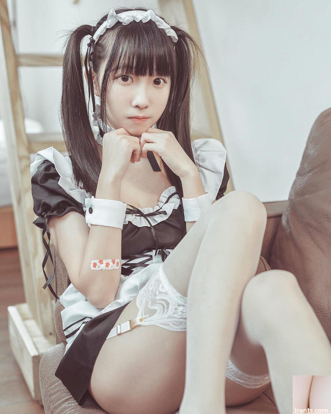 Thân hình cực kỳ quyến rũ và xuất thần của Hottie “Xiao Meng” chụp ảnh tự sướng nóng bỏng khiến dân tình khó chịu (10P)