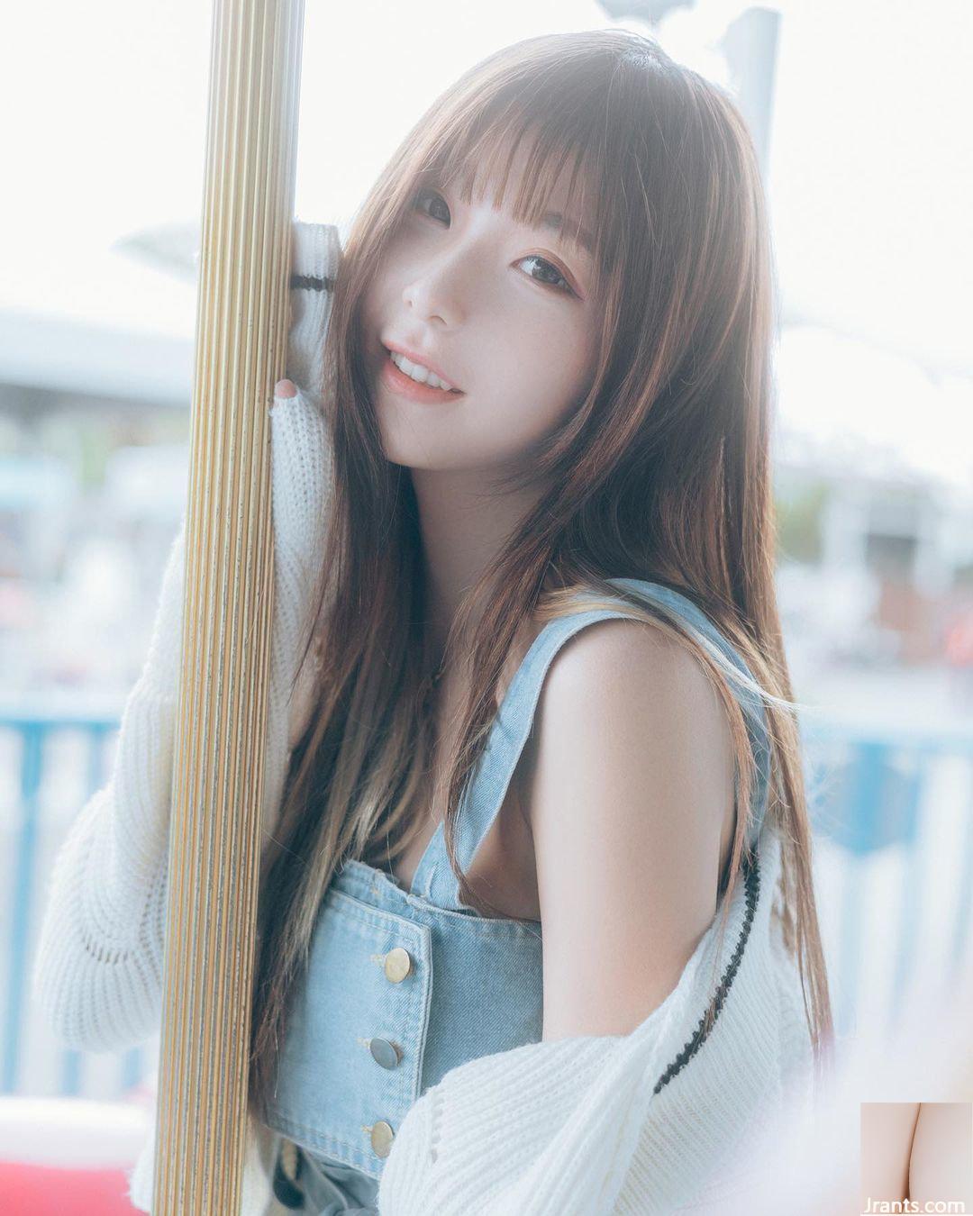 “Nhím nhỏ Yanyan” có làn da trắng, ngực săn chắc, quá gợi cảm và rãnh sâu không chịu nổi (10P) - Ảnh 10