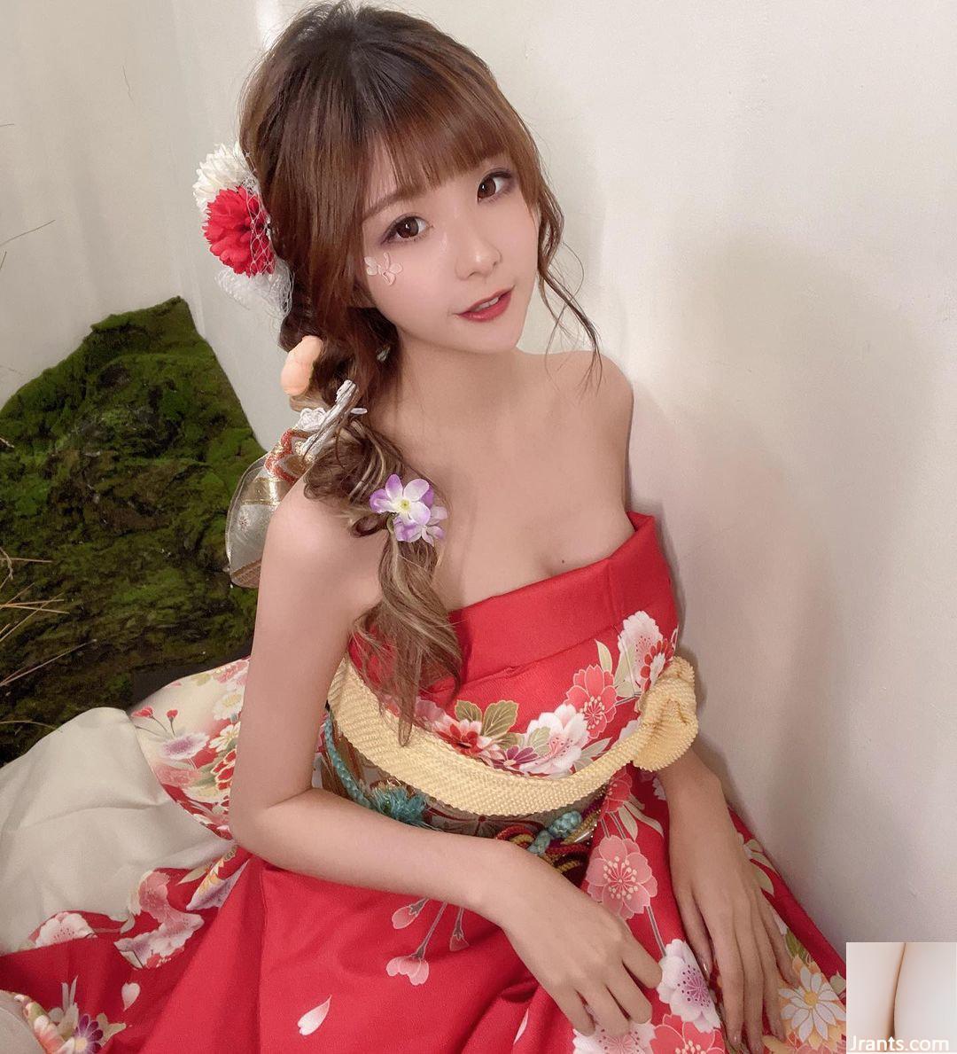 “Nhím nhỏ Yanyan” có làn da trắng, ngực săn chắc, quá gợi cảm và rãnh sâu không chịu nổi (10P) - Ảnh 9