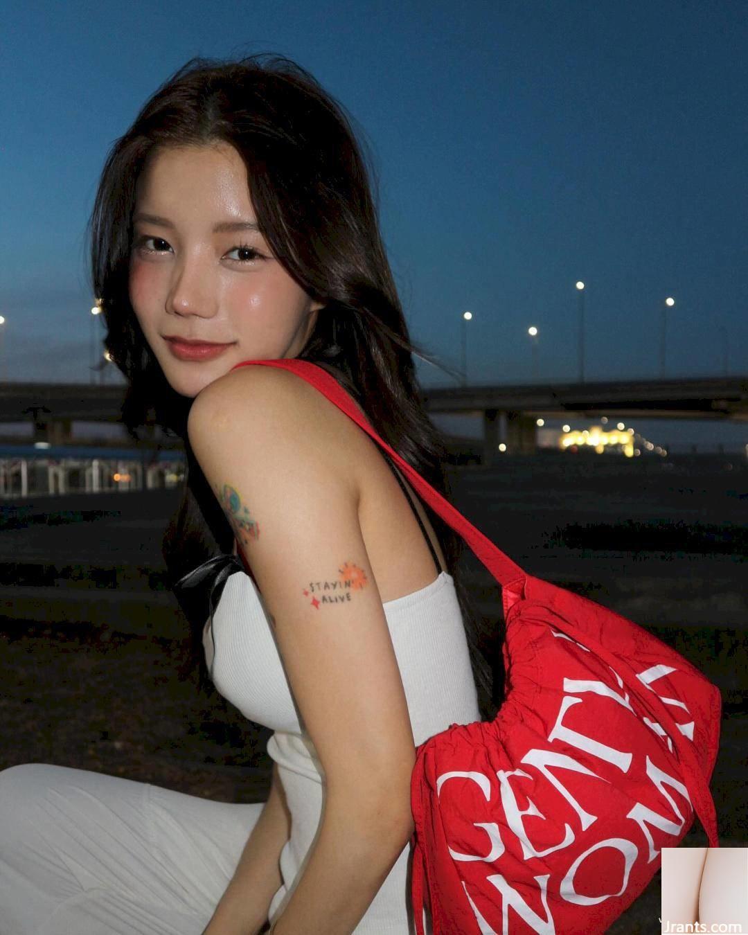 Cô gái xinh đẹp với mái tóc dài trên bãi biển - Ảnh 8