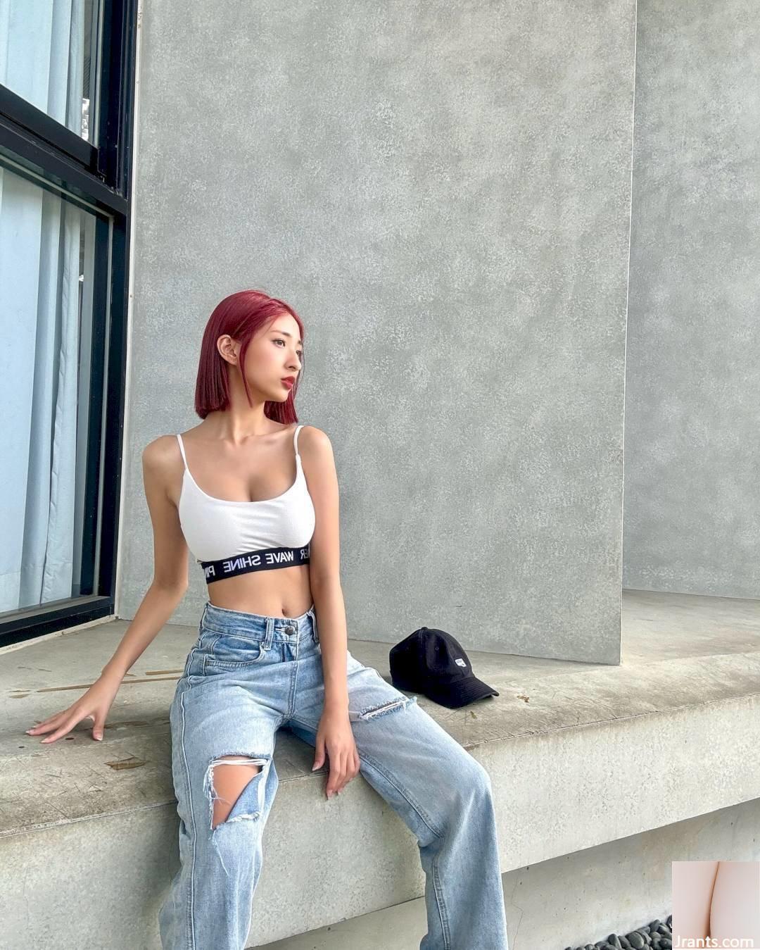 Cô gái xinh đẹp nhảy múa nóng bỏng trên thuyền, mẹ cô hỏi: “Con có muốn mặc bikini khiêu vũ không?” - Ảnh 9