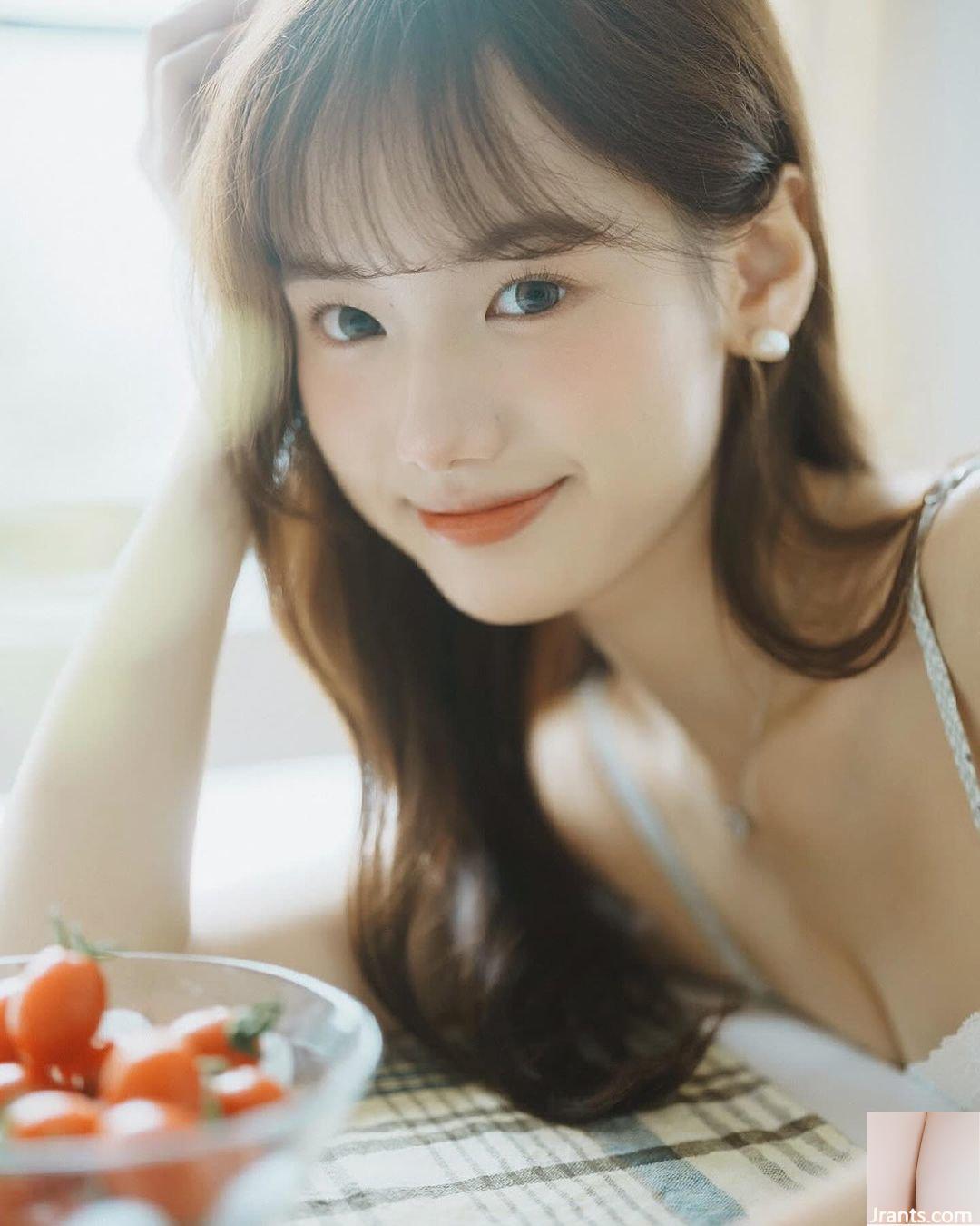 Hot girl “Yixuan” có đôi mắt to và nụ cười siêu ngọt ngào hút mắt (10P) - Ảnh 8